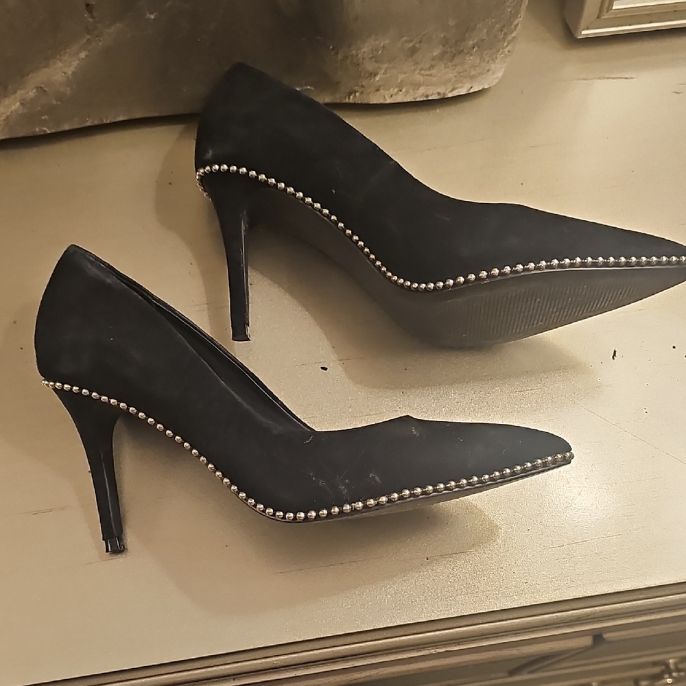 Steve Madden Elegant Black Heels with Studded Trim